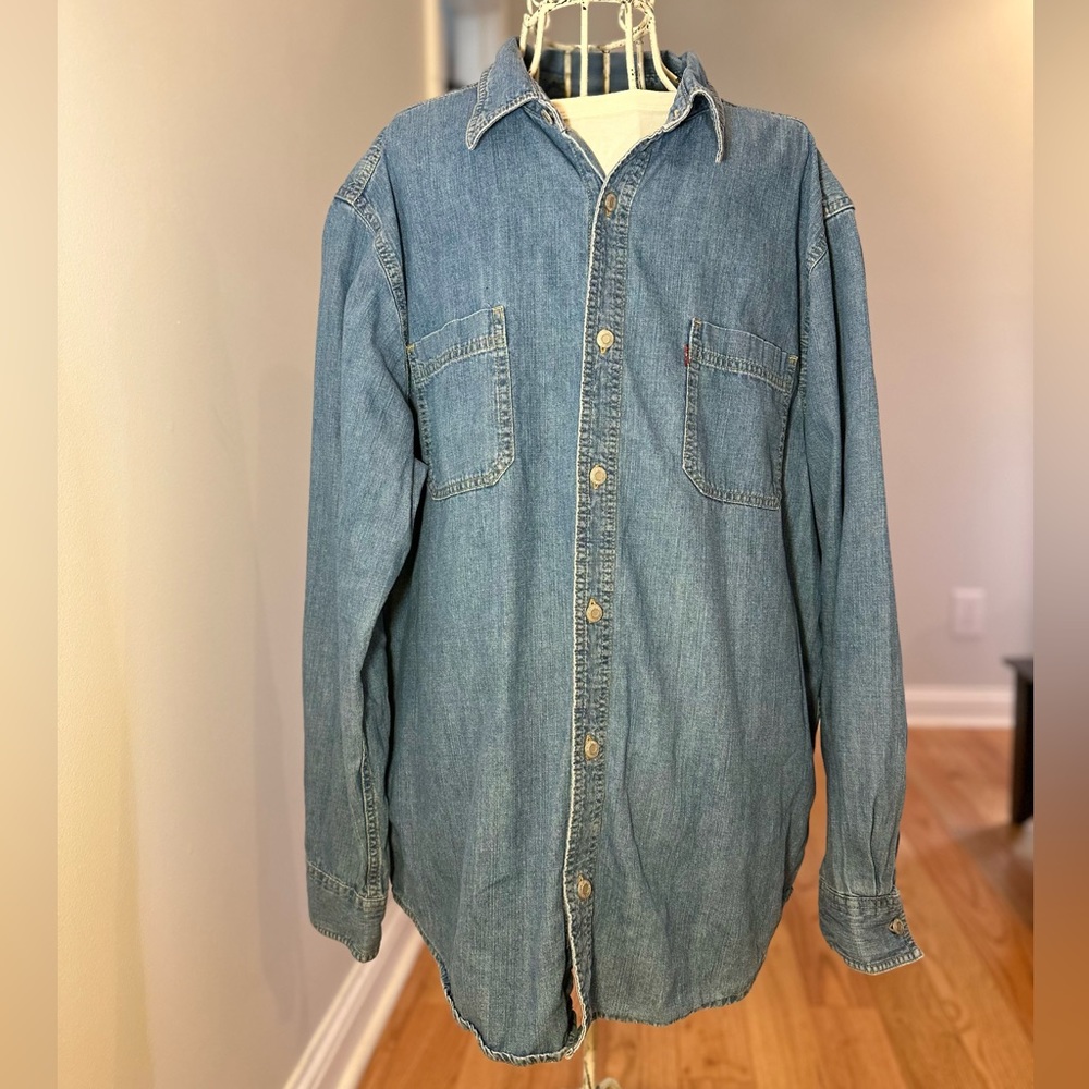 Vintage Levi Denim Long Sleeve Button Up Rivet SZ XL Double Pocket Cargo